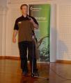 Knut Yrvin takker for prisen p� vegne av, samt forteller om Skolelinux-prosjektet.